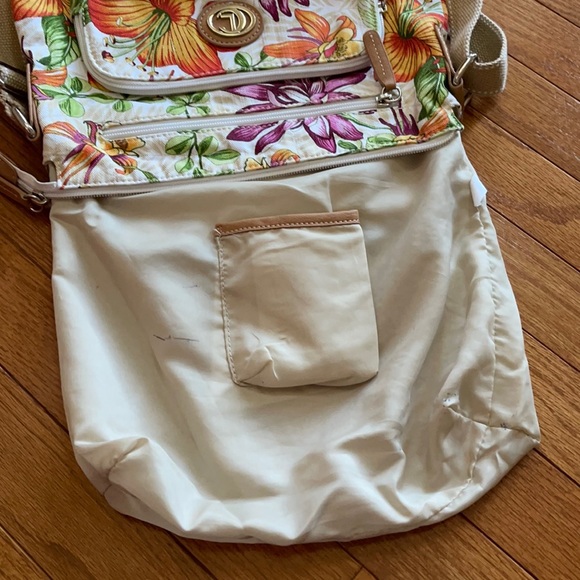 🔥Gorgeous Cross Body or Shoulder Mini Bag 🌸 - Picture 9 of 12